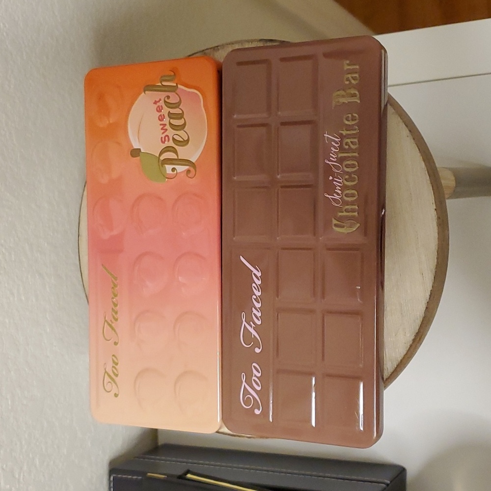 2 paletas de too faced